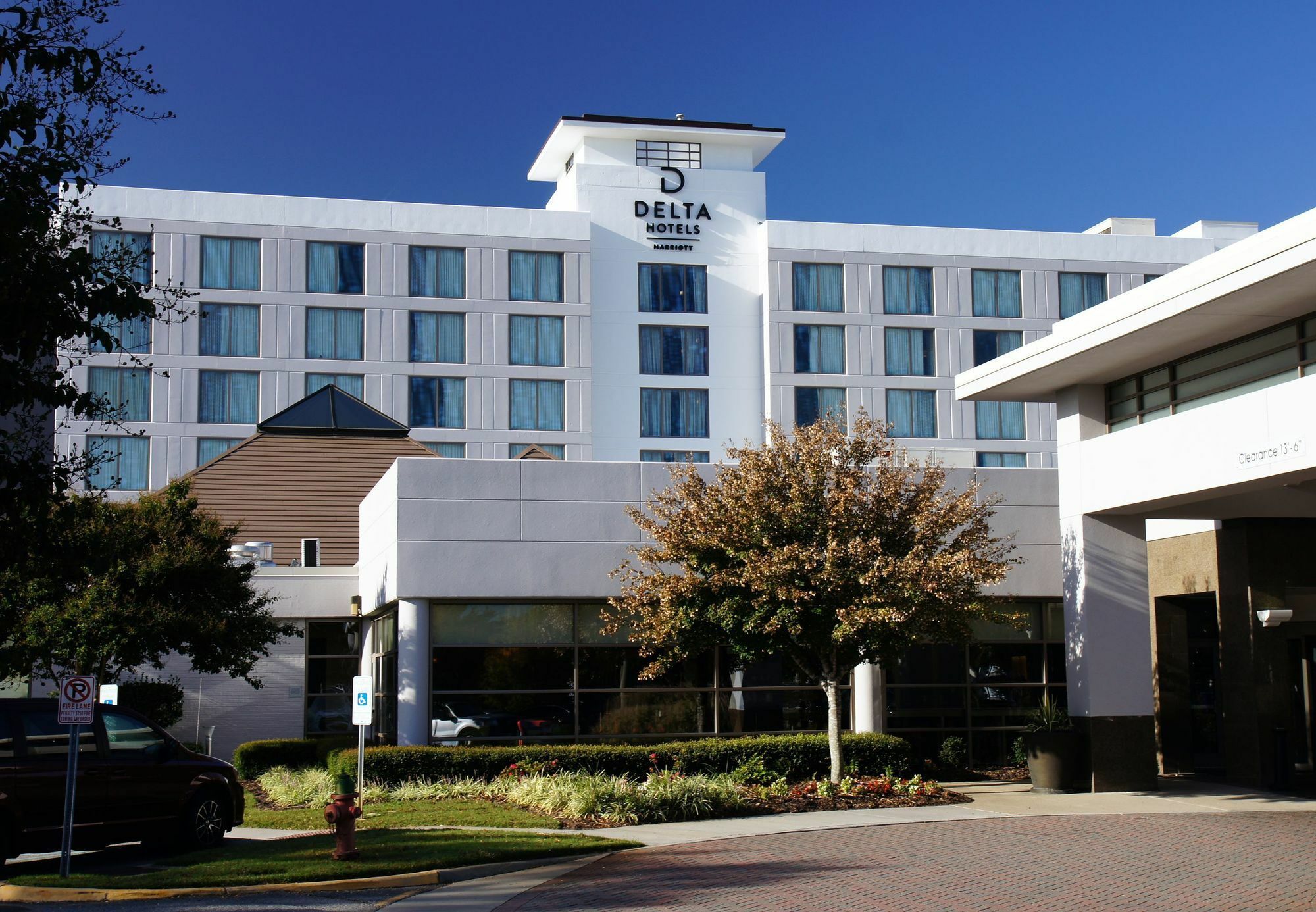 Delta Hotels By Marriott Chesapeake Norfolk Exterior photo